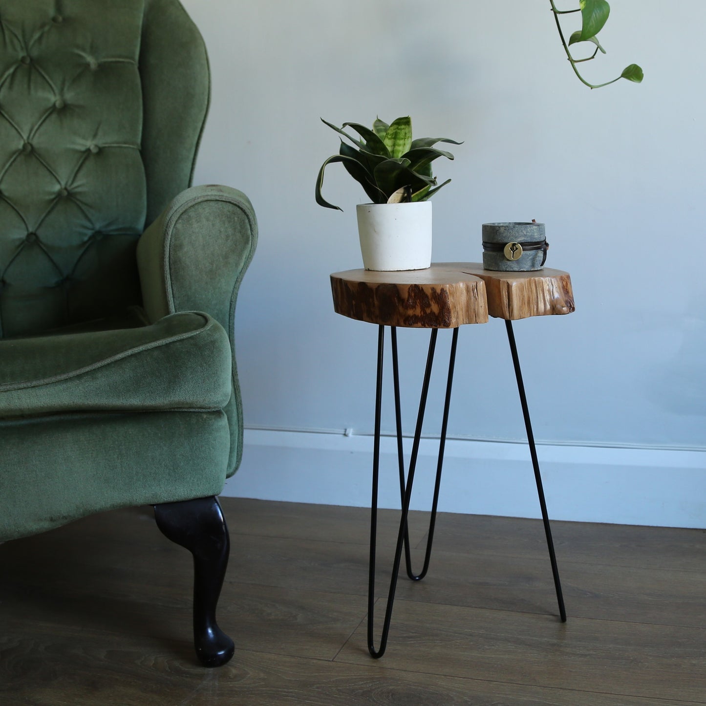 Quirky side table (hairpin legs)