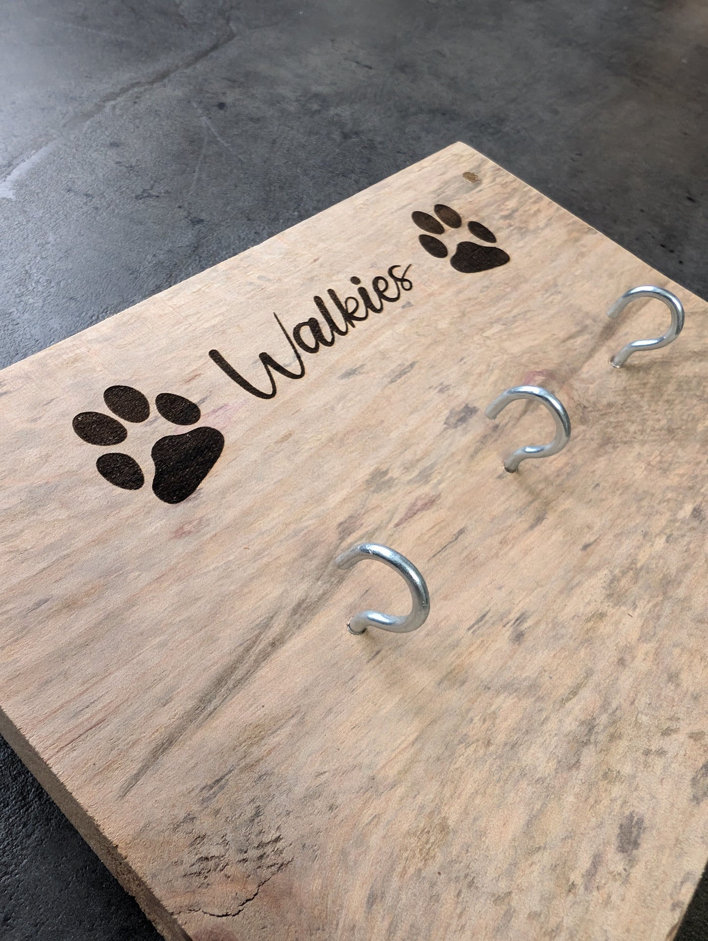 Dog lead hooks Walkies